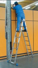 Лестницы-стремянки алюминиевые профессиональные STABILO Шарнирная двухсекционная с 2x6 перекладинами,123534